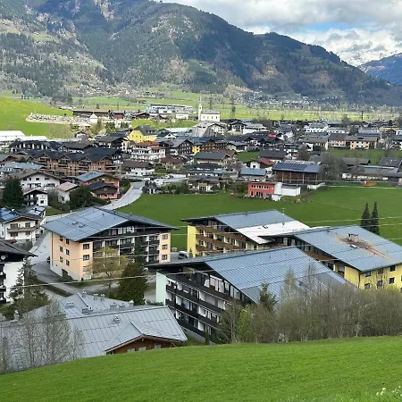 Romantic Mountains With Whirlpool Appartamento