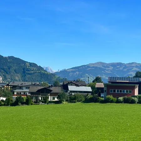 Romantic Mountains With Whirlpool Appartamento Kaprun